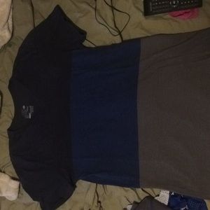 Medium PAC SUN v neck t shirt